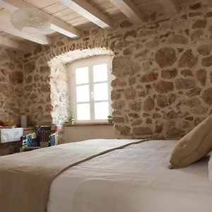 4* Couette-café Sobe Bile